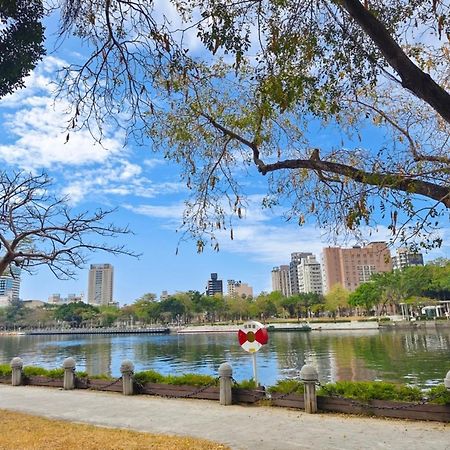 Holiday Inn Express Kaohsiung Love River By Ihg Экстерьер фото