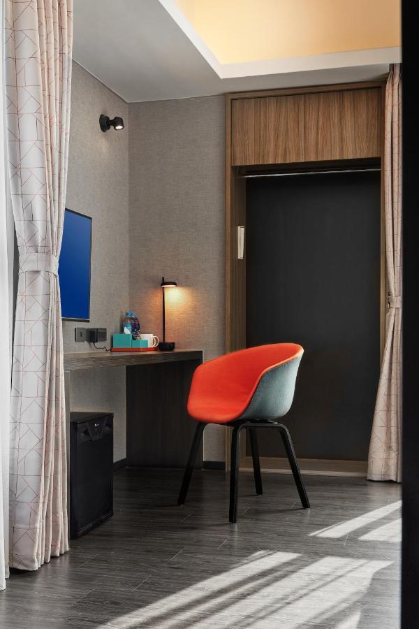 Holiday Inn Express Kaohsiung Love River By Ihg Экстерьер фото