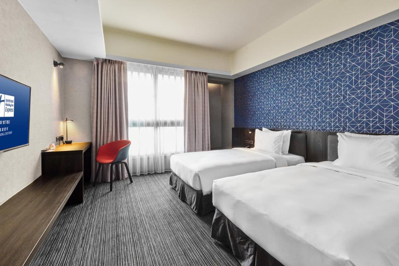 Holiday Inn Express Kaohsiung Love River By Ihg Экстерьер фото